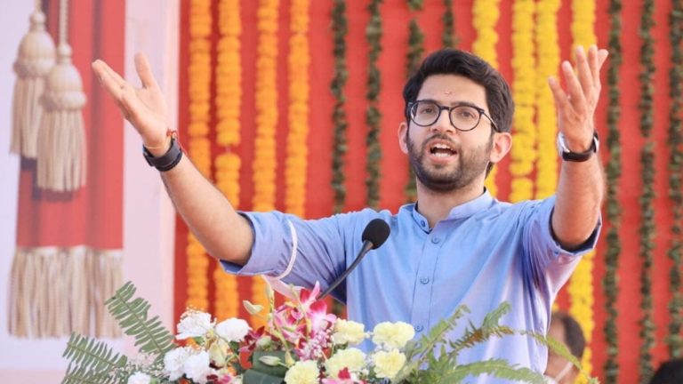 Aaditya Thackeray Visits Ayodhya: आदित्य ठाकरे मे महिन्याच्या पहिल्या आठवड्यात जाणार अयोध्या दौऱ्यावर