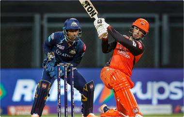 IPL 2022, GT vs SRH: आयपीएलचा नवीन वंडरबॉय अभिषेक शर्माने T20 च्या सर्वोत्कृष्ट गोलंदाजाला धु..धु.. धुतलं, दोन षटकार मारत पूर्ण केले अर्धशतक; पाहा व्हिडिओ