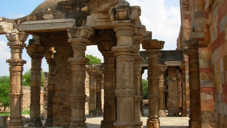 27 मंदिरे पाडून बांधण्यात आली होती कुतुबमिनार जवळील मशीद; पुरातत्वशास्त्रज्ञ KK Mohammed यांचा मोठा दावा (Watch Video)