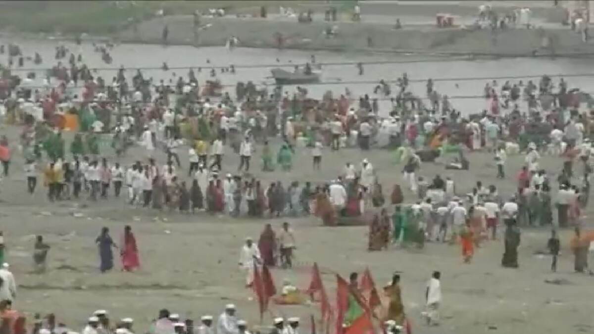 Chaitra Ekadashi सोहळ्यास पंढरपूर येथे भाविकांची गर्दी