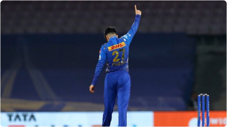 IPL 2022, MI vs RR Match 44: हृतिक शोकीनच्या खिशात मोठी विकेट, षटकांत सलग 4 सिक्स खेचून Jos Buttler पॅव्हिलियनमध्ये