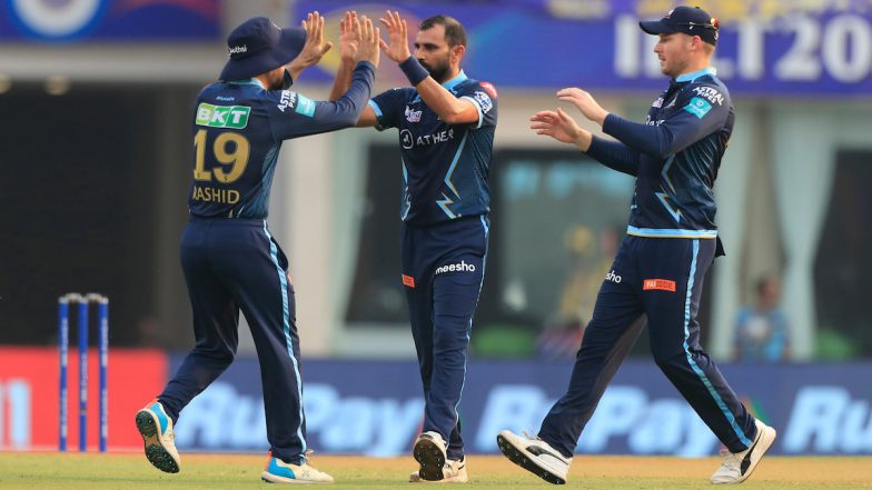 IPL 2022, CSK vs GT: चेन्नईला पहिला झटका, शमीने काढला Devon Conway चा अडथळा