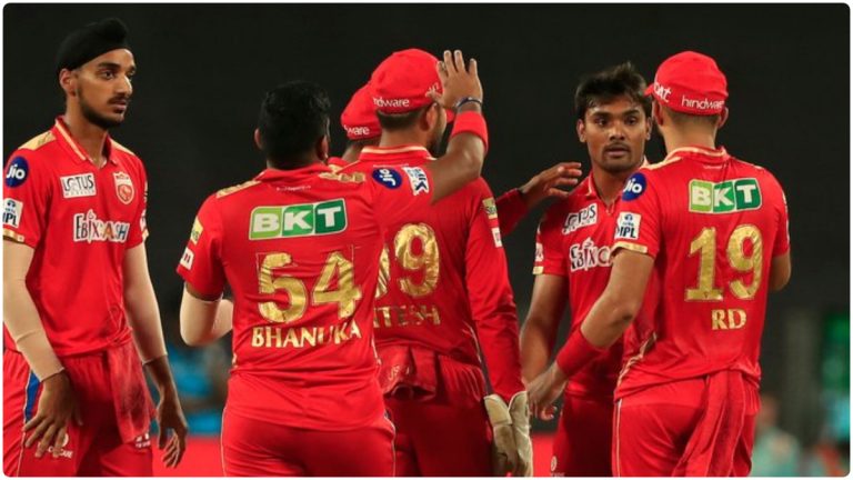 IPL 2022, PBKS vs LSG Match 42: लखनौ सुपर जायंट्सला दुसरा धक्का, Quinton de Kock चे अर्धशतक हुकले