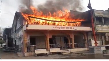 Nandurbar: नंदुरबार जिल्ह्यातील प्रकाशा गावात सदगुरु तोताराम महाराज मंदिराच्या दुसऱ्या मजल्यास आग