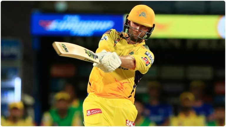 IPL 2022, CSK vs DC: डेव्हॉन कॉन्वे ने ठोकले शानदार अर्धशतक, दिल्लीच्या गोलंदाजांची विकेटसाठी धडपड