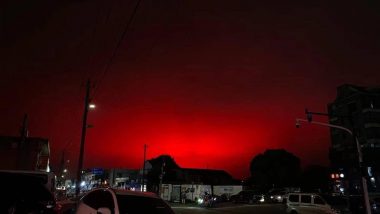 Red Sky In China: लाल रंगाच्या आकाशाखाली झाकले गेले चीन, नैसर्गिक घटना किंवा आपत्ती, पहा फोटो
