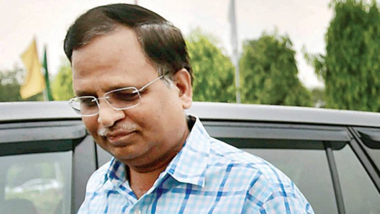 दिल्लीचे आरोग्य मंत्री Satyendar Jain यांना ED कडून अटक; हवाला व्यवहारप्रकरणी झाली कारवाई