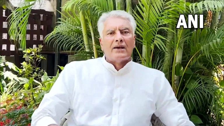 Sunil Jakhar Quits Congress: माजी प्रदेशाध्यक्ष सुनील जाखड यांची काँग्रेसला सोडचिठ्ठी