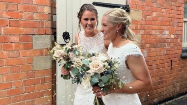 पाच वर्षे रिलेशनशिपमध्ये राहिल्यानंतर महिला क्रिकेटपटू Nat Sciver आणि Katherine Brunt अडकले विवाह बंधनात, पहा फोटो