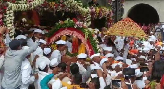 Pandharpur Wari 2022: जगद्गुरु संत तुकाराम महाराज यांच्या पालखीचे पंढरपूरकडे प्रस्थान