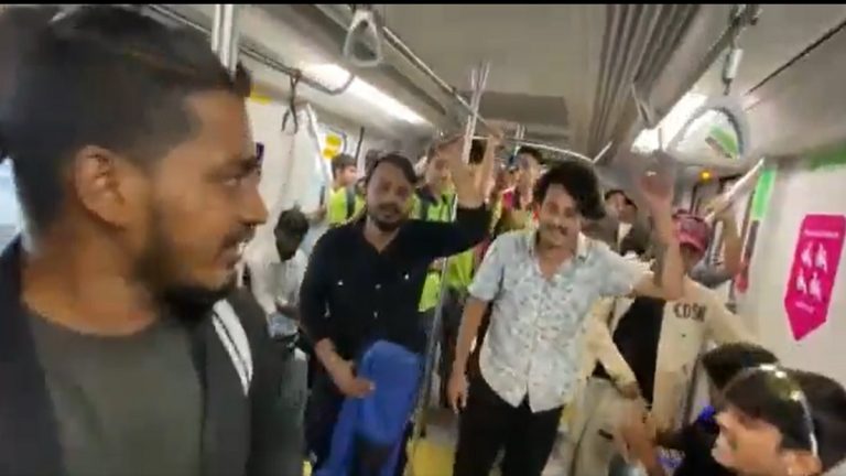 Mumbai Metro: हरित कार्यकर्त्यांचा  आरे जंगल वाचविण्यसाठी गाण्यातून विरोध, मुंबई मेट्रोतील व्हिडिओ सोशल मीडियावर व्हयारल