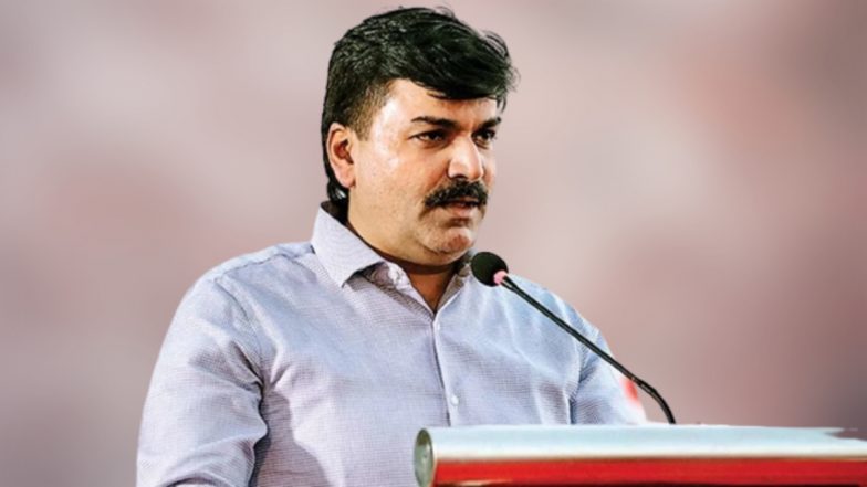Maharashtra Politics & Shiv Sena MP: भाजपसोबत जाण्यासाठी उद्धव ठाकरे उत्सुक होते, नंतर त्यांनी विचार बदलला- राहुल शेवाळे