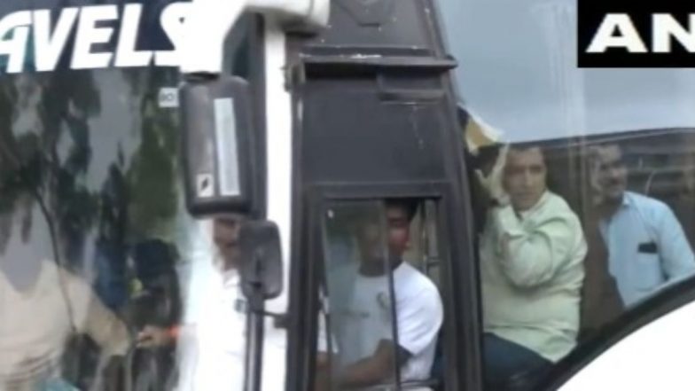 Maharashtra Politics: एकनाथ शिंदे गटातील आमदार गोव्याहून मुंबईला रवाना