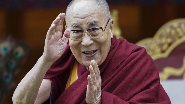 Dalai Lama यांचा अल्पवयीन मुलाला जीभ चोखण्यास सांगणारा व्हिडिओ व्हायरल, पहा पोस्ट