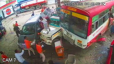 Uttar Pradesh Accident: चालकाचा बसवरील ताबा सुटला; प्रवाशांनी भरलेली भरधाव गाडी पेट्रोल पंपावर आदळली (See Shocking Video)