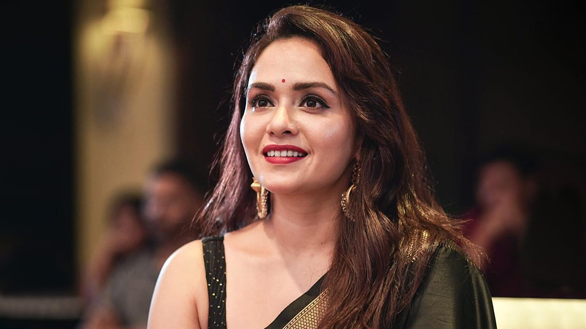 Amruta Khanvilkar Emotional Post: अमृता खानविलकर कोसळला दुख:चा डोंगर; सोशल मीडियावर शेअर केली भावूक पोस्ट