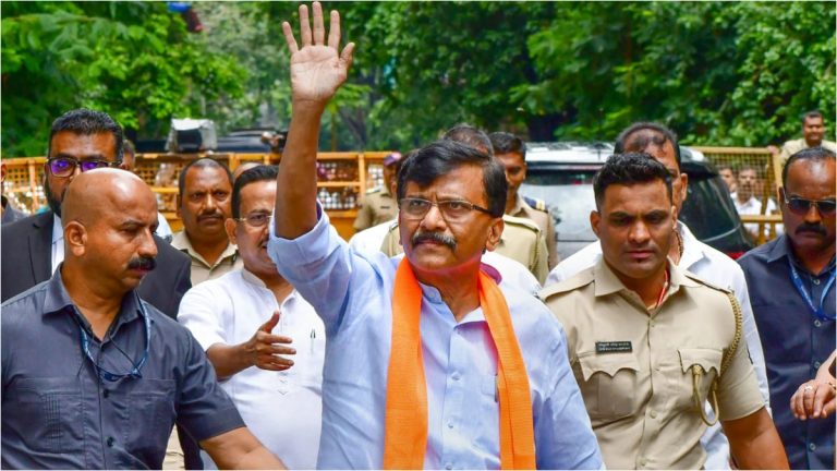 Sanjay Raut On Nana Patole: विधानसभा अध्यक्षपदी नाना पटोले यांच्या राजीनाम्यामुळेच 'मविआ' सरकार  पाडण्याची संधी मिळाली - संजय राऊत