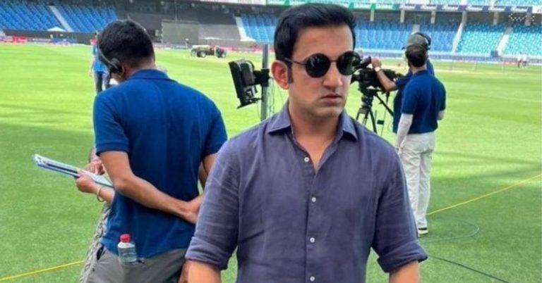 Gautam Gambhir Shows Middle Finger to Fans: व्हायरल व्हिडिओवर गौतम गंभीरची प्रतिक्रिया, तिथे देशविरोधी घोषणा दिल्या जात असल्याचा आरोप