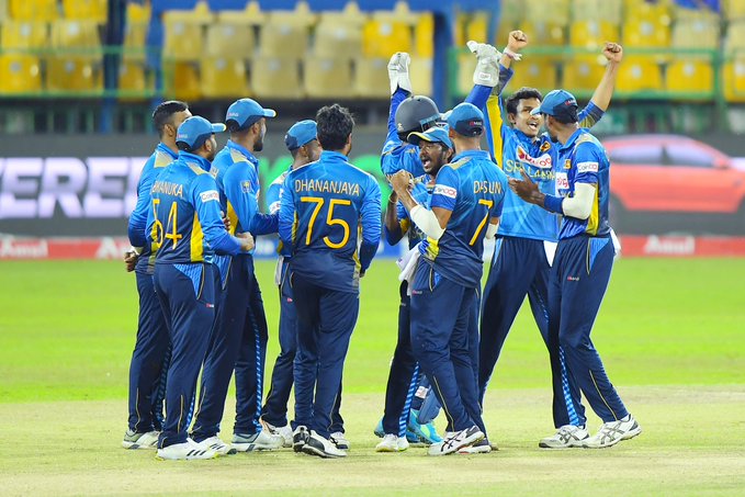 Sri Lanka ने Asia Cup साठी संघाची केली घोषणा, अनुभवी यष्टिरक्षक-फलंदाज Dinesh Chandimal चा संघात समावेश