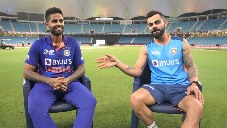 Virat Kohli & Suryakumar Yadav Chant 'Ganpati Bappa Morya': विराट कोहलीसह सुर्यकुमार यादवकडून मुंबईकरांना गणेशोत्सवाच्या खास शुभेच्छा, पहा व्हिडीओ