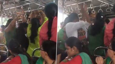 Mumbai: मुंबईत नवरात्रीचा उत्साह! लोकल ट्रेनमध्ये महिलांनी खेळला गरबा, व्हिडिओ व्हायरल