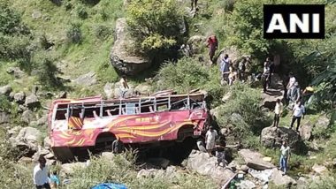 Bus Falls Into Gorge: बस दरीत कोसळून चौघांचा मृत्यू, स्थानिकांनी सांगितला थरारक अनुभव