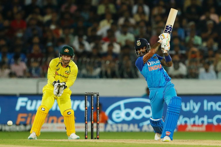 IND vs AUS 3rd T20: कोहली-सूर्याच्या तुफानी खेळीने भारताने मालिका 2-1 ने जिंकली