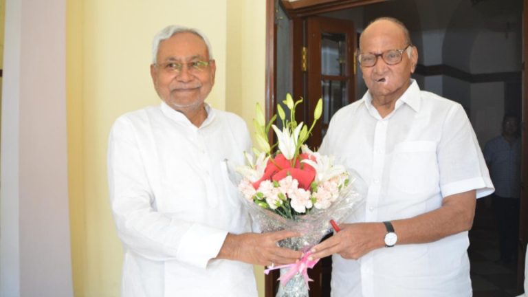 Nitish Kumar Meets  Sharad Pawar: बिहारचे मुख्यमंत्री नितीश कुमार यांनी घेतली शरद पवार यांची भेट