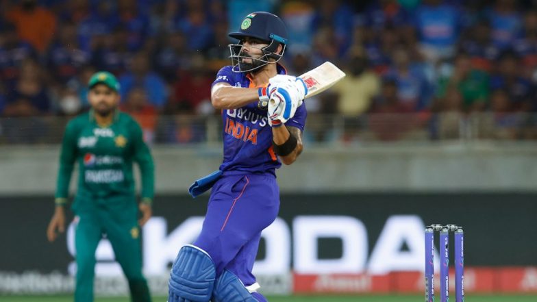 IND vs PAK: विराट कोहलीने सलग दुसरे अर्धशतक, रोहित शर्माला मागे टाकून केला विश्वविक्रम