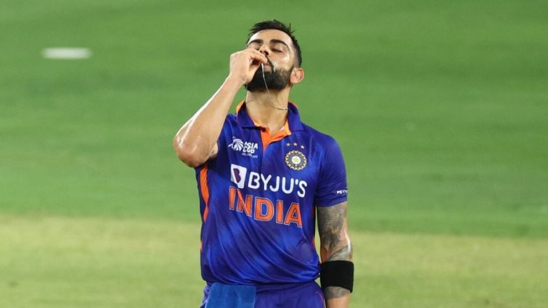 Virat Kohli Century: विराट कोहलीने आपले 71 वे शतक 'या' दोन खास व्यक्तीनां केले समर्पित, ऐतिहासिक खेळीनंतर दिले हे वक्तव्य