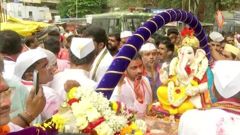 Pune Ganpati Visarjan 2022: अनंत चतुर्दशीला पुण्यातही गणेश विसर्जन मिरवणूकीची धूम सुरू