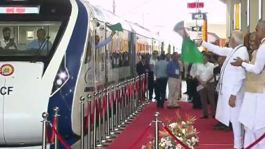 Prime Minister Narendra Modi यांच्याकडून Gandhinagar-Mumbai Central Vande Bharat Express ला हिरवा कंदील