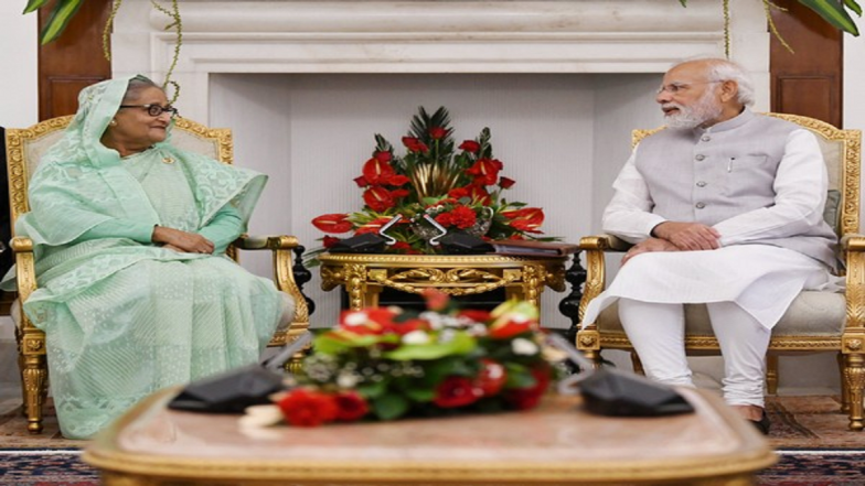 Sheikh Hasina Meets PM Modi: बांगलादेशच्या पंतप्रधान शेख हसीना यांनी पंतप्रधान नरेंद्र मोदींची घेतली भेट, अनेक महत्त्वपूर्ण करारांवर झाल्या स्वाक्षऱ्या
