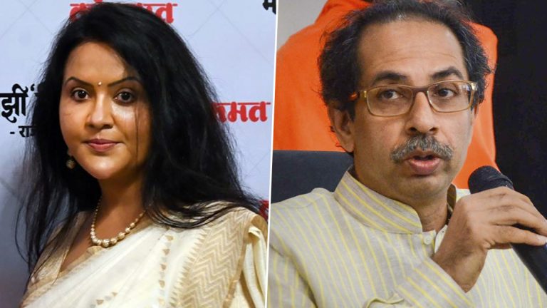 Amruta Fadnavis On Uddhav Thackeray: उध्दव ठाकरेंनी काय काय गमावलं ह्याचा अमृता फडणवीसांनी थेट फाडाचं वाचला, म्हणाल्या...