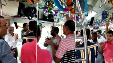 Mumbai Local Train: मुंबईकरांकडून धावत्या लोकलमध्ये महानवमी पूजा, सोशल मिडीयावर व्हिडीओची जोरदार चर्चा