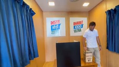 Congress President Elections 2022: Rahul Gandhi यांच्याकडून  Bharat Jodo Yatra दरम्यान कर्नाटकच्या Ballari मध्ये मतदान