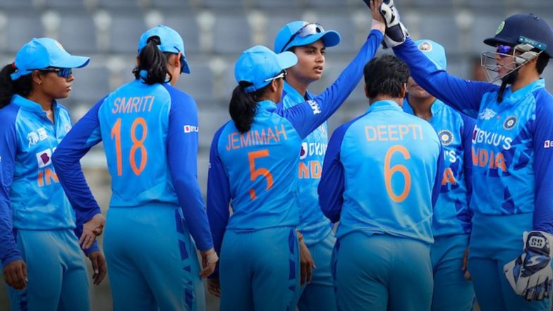 IND-W vs SA-W T20 Tri-Series Live Score: भारताला मिळाले पहिले यश, दिप्ती शर्माने लॉरा वोल्वार्डला केले बाद