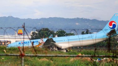 Korean Air Plane Slid Off Runway: कोरियन एअरचे विमान लँडिंगदरम्यान धावपट्टीवरून घसरले; थोडक्यात वाचले 162 प्रवाशांचे प्राण, पहा व्हिडिओ