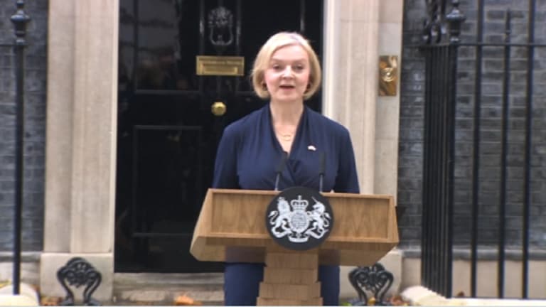 Liz Truss Resigns: लिझ ट्रस यांनी युनायटेड किंगडमच्या पंतप्रधानपदाचा दिला राजीनामा, अयशस्वी कर-कपात अर्थसंकल्पामुळे घेतला निर्णय