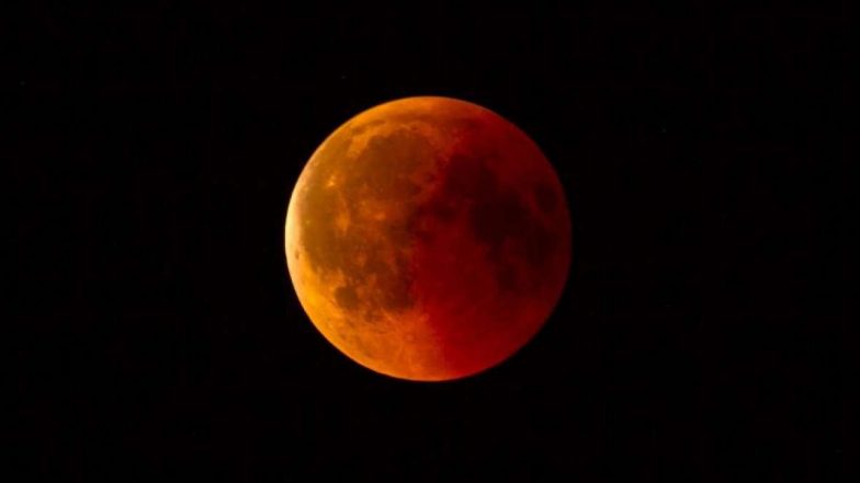 Dos and Don'ts of Lunar Eclipse:  Sex टाळणं ते ग्रहणानंतर आंघोळ; अशी कोणकोणती Myths पाळली जातात?
