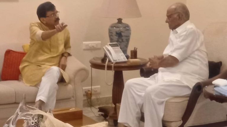 Sanjay Raut On Sharad Pawar's NCP Chief Step Down Decision: शरद पवारांच्या निवृत्तीच्या घोषणेमागे घाणेरडे राजकारण... - संजय राऊत यांची पहिली प्रतिक्रिया