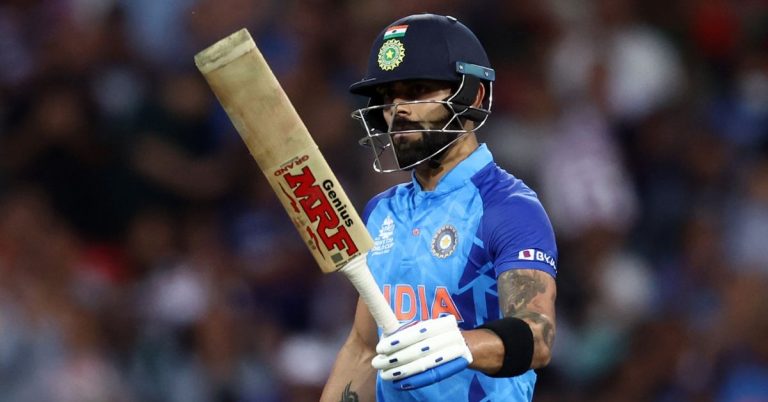 Virat Kohli Wallpapers and HD Images for Free Download: विराट कोहलीच्या 34 व्या वाढदिवसाच्या शुभेच्छा, भारतातील जर्सीमधील HD फोटो आणि ऑनलाइन करा शेअर