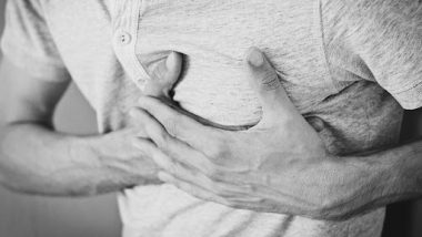 Healthy Heart Tips: जीम मध्ये वर्कआऊट करताना फीटनेस फ्रीक लोकांनी टाळल्या पाहिजेत 'या' चूका; अन्यथा हार्ट अटॅक  चा धोका!