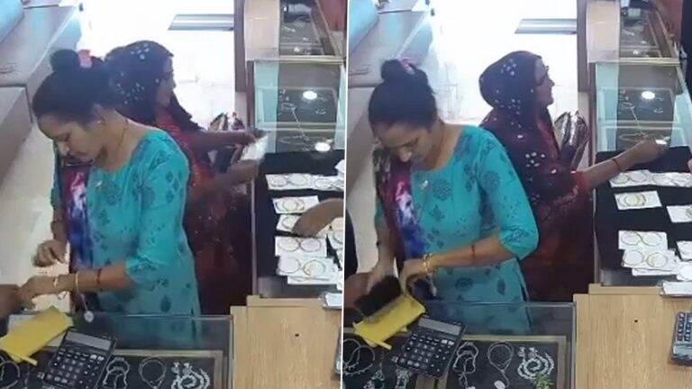 Robbery In Jewellery Shop: दिवसाढवळ्या ग्राहक महिलेकडून दागिन्याच्या दुकानात डल्ला, पहा महिलेच्या हातचलाखीचा व्हिडीओ