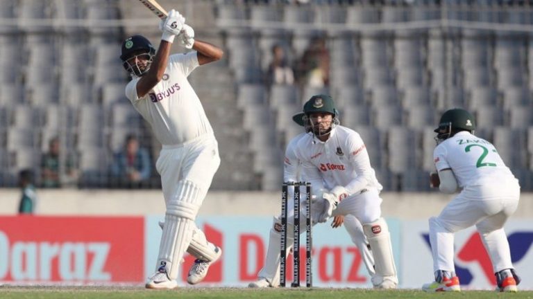 IND vs BAN 2nd Test Day 4: टीम इंडियाने रोमहर्षक सामन्यात बांगलादेशचा 3 गडी राखून केला पराभव, मालिका 2-0 ने केली क्लीन स्वीप