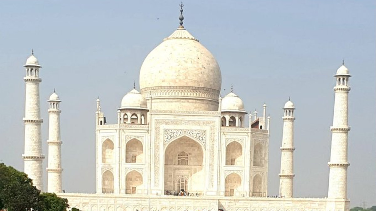 Taj Mahal Receive Bomb Threat: ताजमहालला बॉम्बने उडवून देण्याची धमकी; सुरक्षा यंत्रणांकडून शोधमोहीम सुरू
