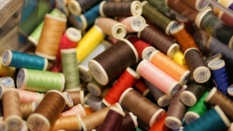 10 Lac Jobs In Textile Sector: टेक्स्टाईल क्षेत्रात नोकरीच्या संधी, सरकारकडून 36,000 कोटी रुपयांची गुंतवणूक, 10 लाख नोकऱ्यांचे लक्ष्य