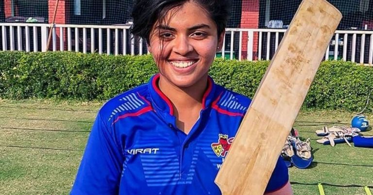 Sanika Chalke Double Century: मुंबईच्या सानिका चाळकेने 116 चेंडूत ठोकल्या 200 धावा, ठोकले इतके चौकार