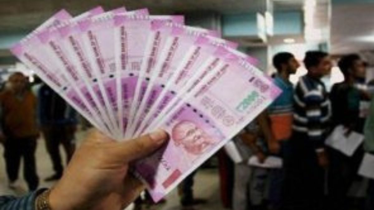 7th Pay Commission: केंद्रीय कर्मचाऱ्यांसाठी आनंदाची बातमी, महागाई भत्यात होणार लवकरच वाढ