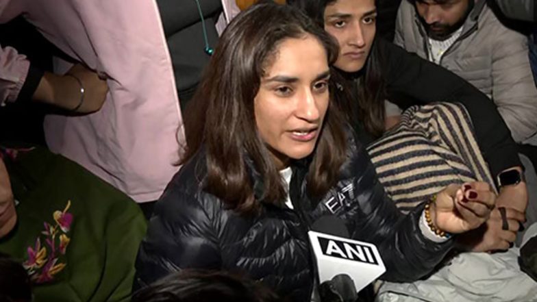 Vinesh Phogat on Protest: सरकारसोबतच्या बैठकीनंतर विनेश फोगट म्हणाल्या, 'कॅमेऱ्यासमोर शोषण होत नाही, न्याय मिळेपर्यंत आंदोलन सुरूच राहणार'